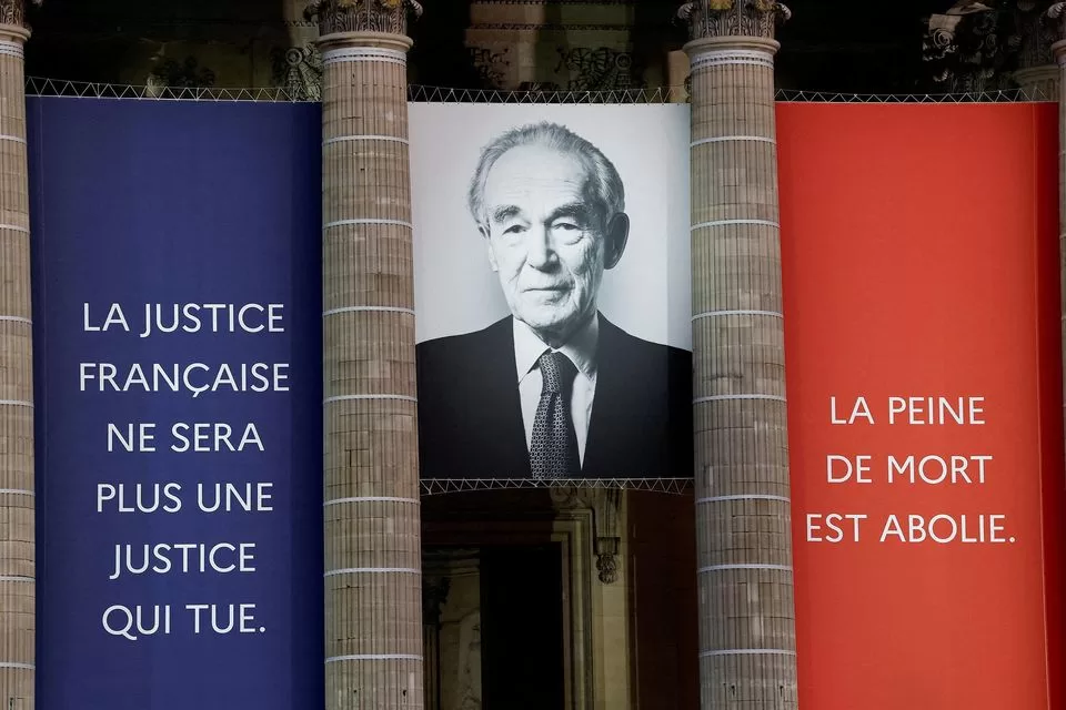 Robert Badinter peine de mort Panthéon prison ouverte